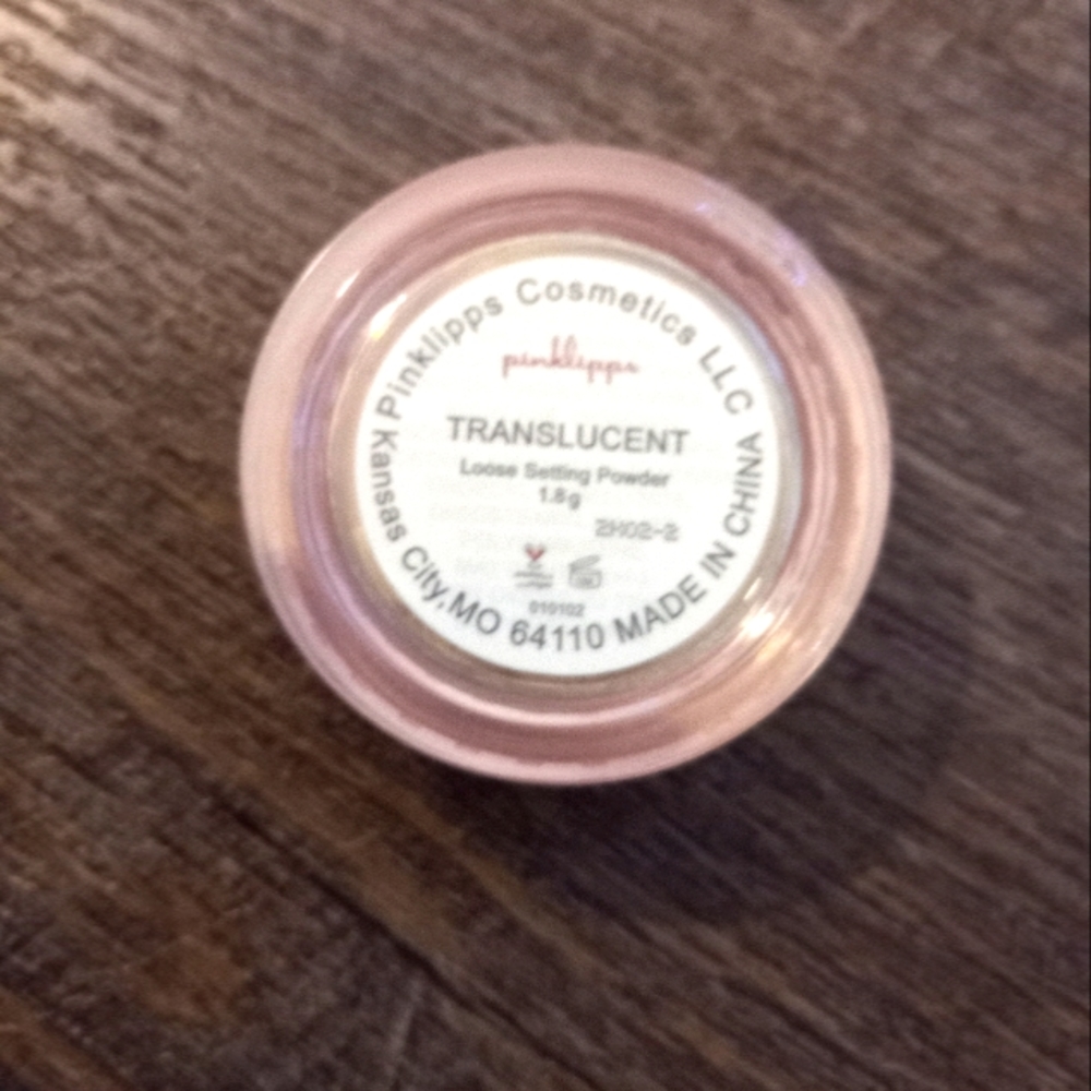 Pinklipps Loose Setting Powder - Picture 2 of 2